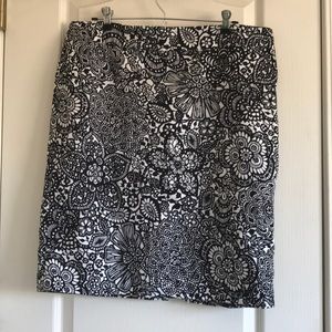 Black and White Patterned Women’s Skirt